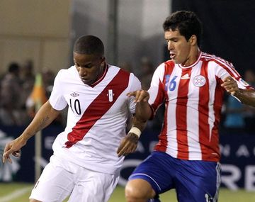 Paraguay superó a Perú en Asunción y tomó algo de aire