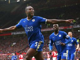 Leicester empató en Old Trafford y no pudo ser campeón este domingo