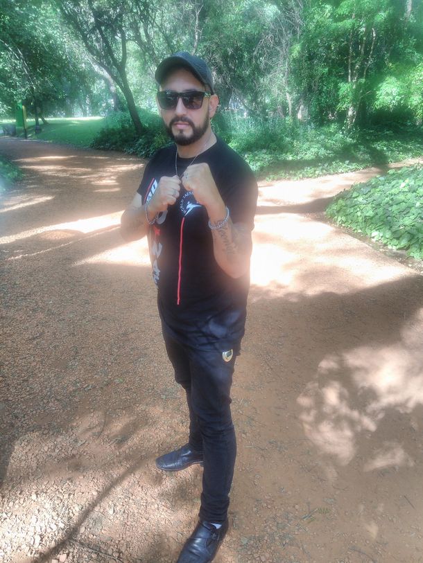 Javier Almandoz&nbsp;quiere vender su riñón. Cortesía de&nbsp;actualidad.rt.com.