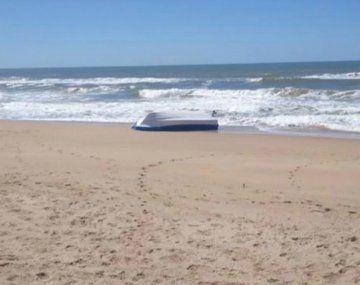 Misterio en Uruguay: encuentran más de una tonelada de cocaína debajo de un bote abandonado