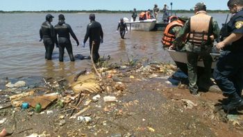 El cuerpo de Escobar, de 34 años, Chaco, fue hallado a las 11 en la costa paraguaya. El cuerpo de Escobar, de 34 años, Chaco, fue hallado a las 11 en la costa paraguaya.