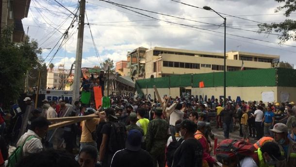 Terremoto en México: frenaron el rescate de Frida por un derrumbe