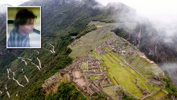 selfie mortal: un turista cayo por un precipicio en machu picchu al sacarse una autofoto selfie mortal: un turista cayo por un precipicio en machu picchu al sacarse una autofoto