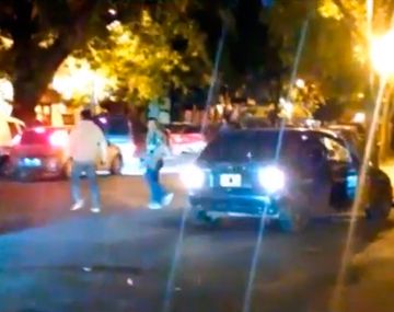 Discutió frente a un bar