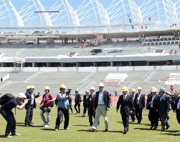 Escracharon al Secretario General de la FIFA en Brasil