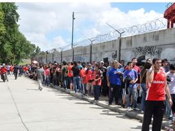 premio consuelo: el rojo fue el que mas entradas vendio premio consuelo: el rojo fue el que mas entradas vendio