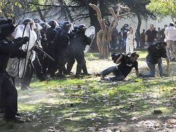 Un camarógrafo de C5N recibió un balazo de la Metropolitana