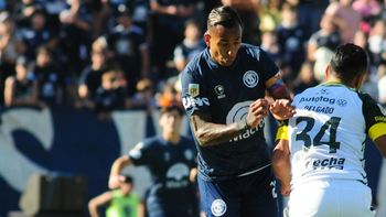 defensa y justicia quiere sostener su sueno de playoffs contra independiente rivadavia defensa y justicia quiere sostener su sueno de playoffs contra independiente rivadavia