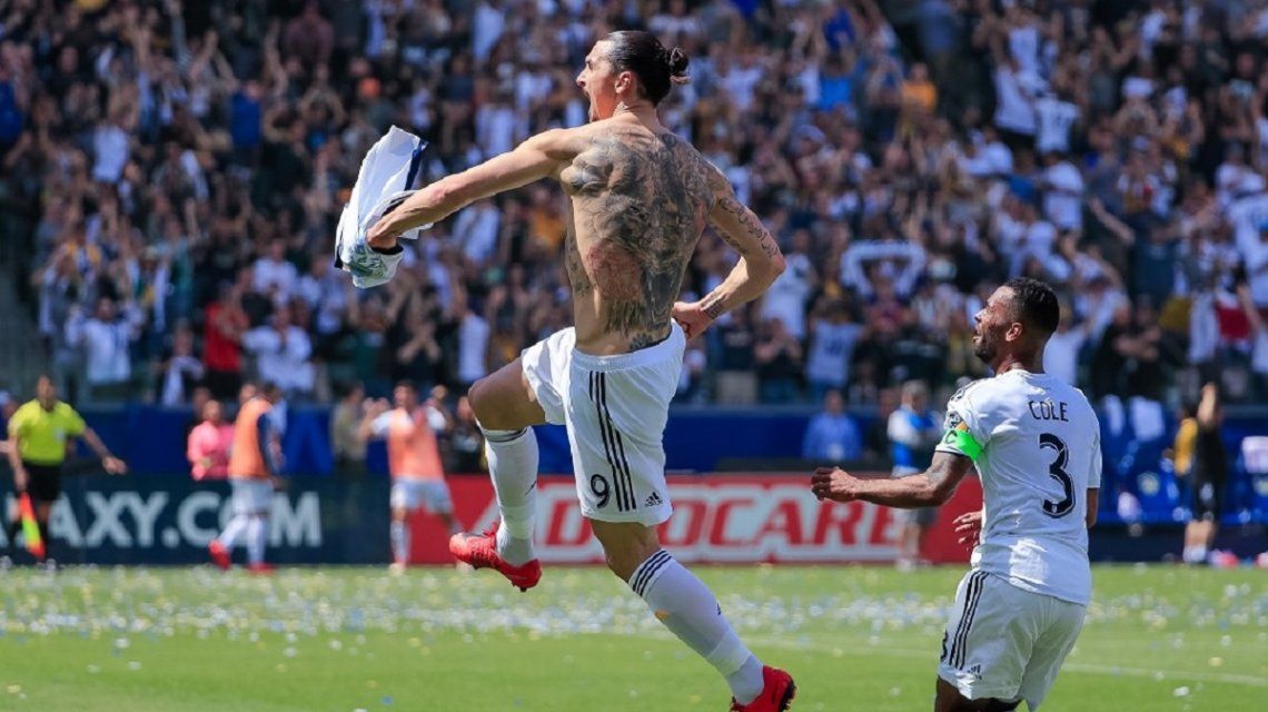 Espectacular Doblete De Zlatan Ibrahimovic En Su Debut Para Los Angeles ...