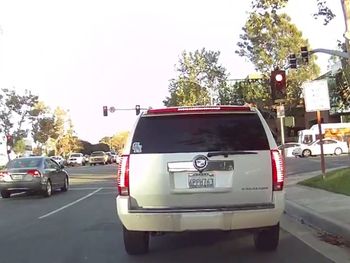 VIDEO: Así aterrizó una avioneta en plena avenida