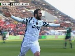 El delantero argentino celebra el gol de la Juve El delantero argentino celebra el gol de la Juve