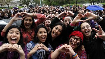 furor adolescente por la visita de justin bieber furor adolescente por la visita de justin bieber