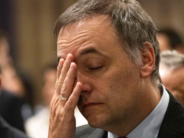 Ocho de cada 10 argentinos creen que Manuel Adorni debe renunciar o al menos tomarse una licencia