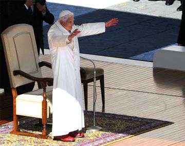 Se despidió el Papa: Dios no dejará que la Iglesia se hunda