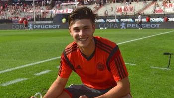 El delantero juega en la Sexta División El delantero juega en la Sexta División