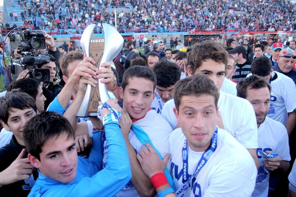 El campeón del fútbol argentino se definirá el 30 de junio de 2013