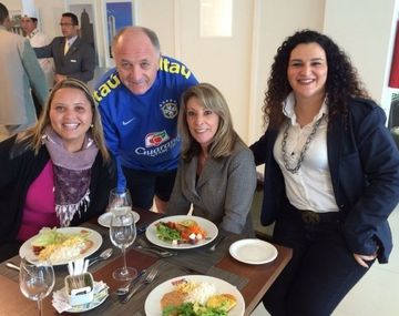 Brasil sigue en shock: Scolari llamó de urgencia al cuerpo de psicólogas