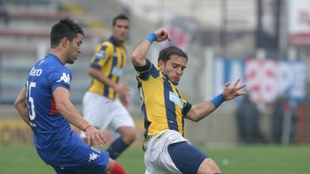 tigre reacciono y le gano a central bajo la lluvia tigre reacciono y le gano a central bajo la lluvia