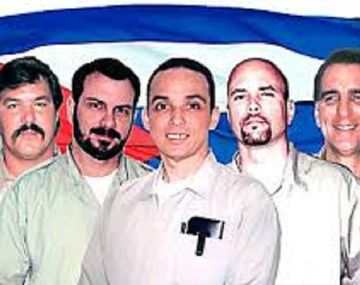 Estados Unidos libera a tres espías cubanos