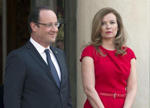 Francois Hollande y su esposa Valerie Trierweiler