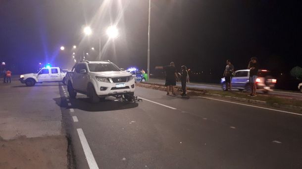 La camioneta de Pablo Micheli y los restos de la bicicleta