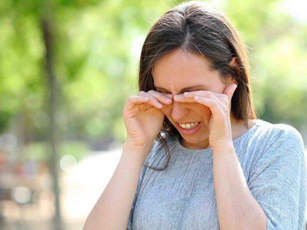 Por qué hay que evitar corrientes de aire directo en los ojos: los datos que muchos ignoran