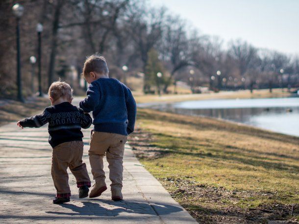 Día del Hermano: por qué se celebra el 4 de marzo