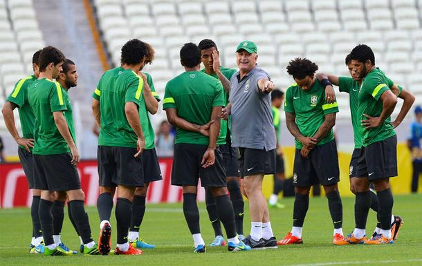 Para el entrenador de Brasil, Argentina es candidata en el Mundial