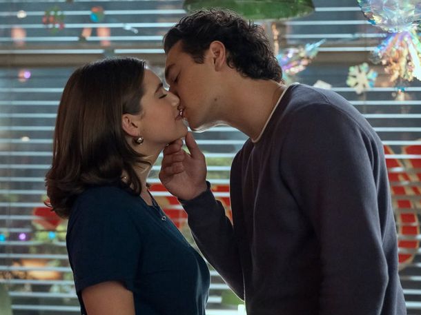 Prime Video reveló el tráiler de Off Campus, la serie basada en la saga literaria de Elle Kennedy