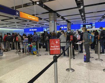 Reino Unido podría eliminar la cuarentena para ciudadanos y extranjeros vacunados