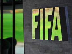 acusados de corrupcion, detienen a varios dirigentes de la fifa en suiza acusados de corrupcion, detienen a varios dirigentes de la fifa en suiza