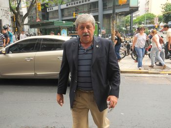 Buzzi advirtió que sobran razones para hacer paros