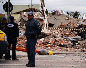 Tragedia en Brasil: al menos 7 muertos por un derrumbe