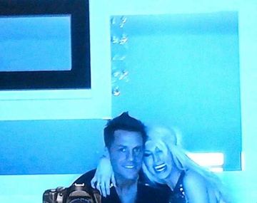 ¿Vicky está de novia? Papito te quiero