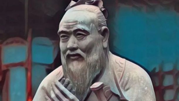 Para Confuncio, la felicidad no depende de grandes logros. Para Confuncio, la felicidad no depende de grandes logros.