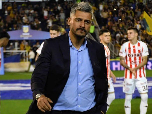 Unión echó a su DT