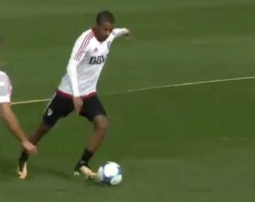 El joven uruguayo ya se calzó la indumentaria del Millonario