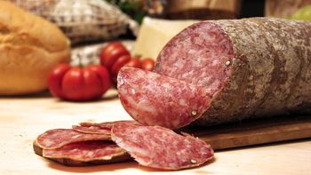 quieren hacer en tandil un salame tan alto como el obelisco quieren hacer en tandil un salame tan alto como el obelisco