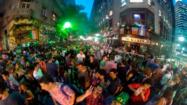 Cambio de hábito: el home office mató al after y los bares del Bajo no salieron de la cuarentena