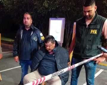 Uno de los detenidos de la Policía Bonaerense.