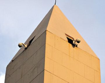 Así son las escaleras del Obelisco