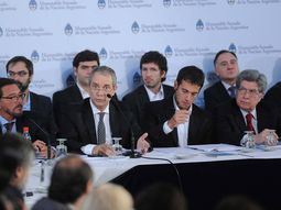 alak vuelve al senado para hablar de las cautelares alak vuelve al senado para hablar de las cautelares