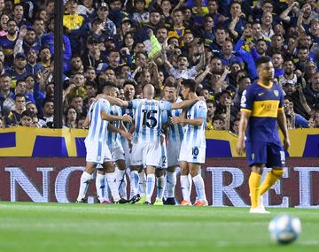 Racing dejó sin invicto a un Boca que jugó con la cabeza en la revancha contra River