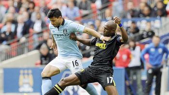 el kun agüero le da un consuelo al manchester city el kun agüero le da un consuelo al manchester city