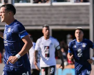 Talleres le ganó 1-0 a Deportivo Riestra y se acercó a la punta