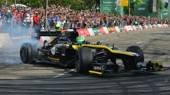 sorpresa: cual es el auto que manejara colapinto durante su exhibicion en buenos aires sorpresa: cual es el auto que manejara colapinto durante su exhibicion en buenos aires