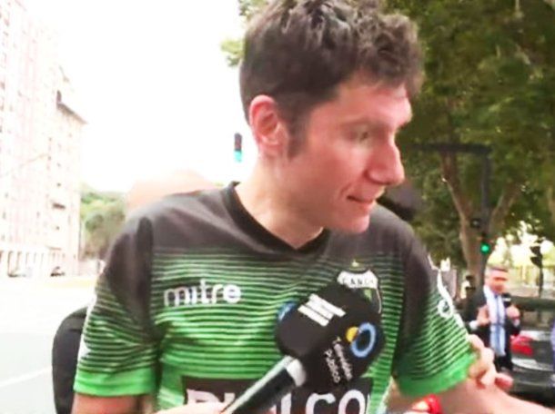 La reacción de Nueva Chicago al runner ruso que intentó mediar con los diplomáticos