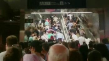 panico en el subte: la estampida humana que se genero ante el temor de un atentado panico en el subte: la estampida humana que se genero ante el temor de un atentado