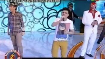 ale sergi canto en sin codificar con el cantante enmascarado ale sergi canto en sin codificar con el cantante enmascarado