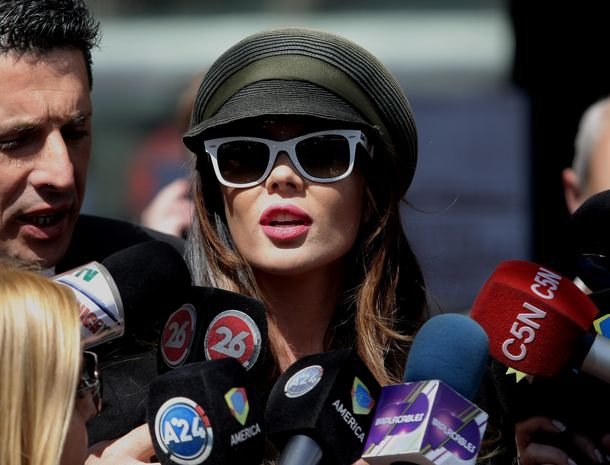 Karina Jelinek cruzó a su ex en vivo: Sos un reprimido